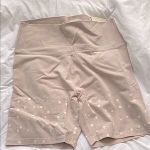NWT Offline by aerie Women's Beige Polka Dot Shorts